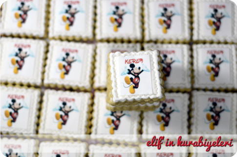 Mickey Mouse Cookie
