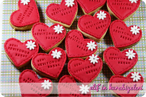 Sevgililer G�n� Kurabiyeleri